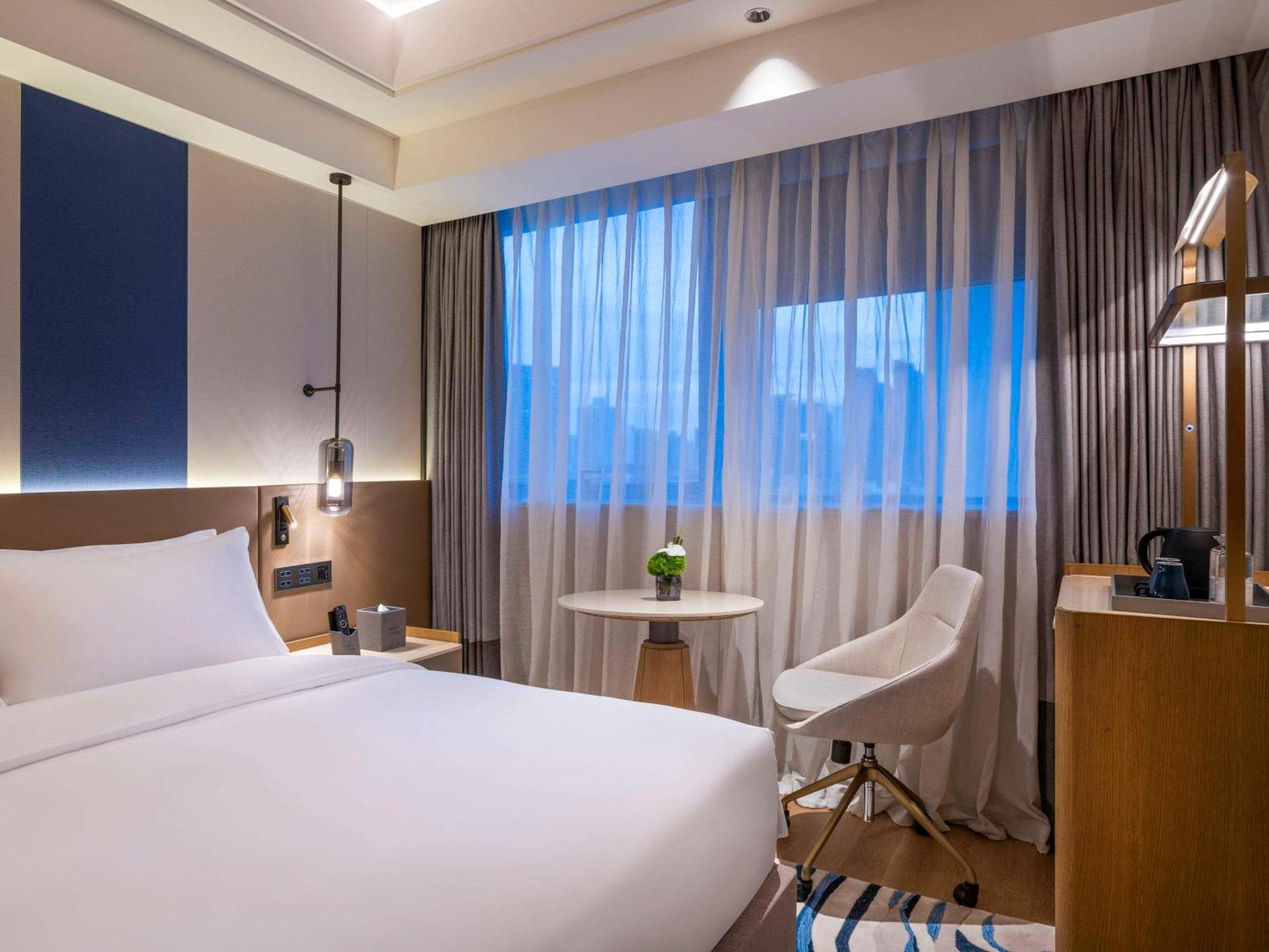 Novotel Jingan 4* Shanghai